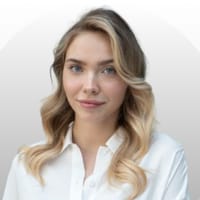 Image of sales consultant Sarah Walker