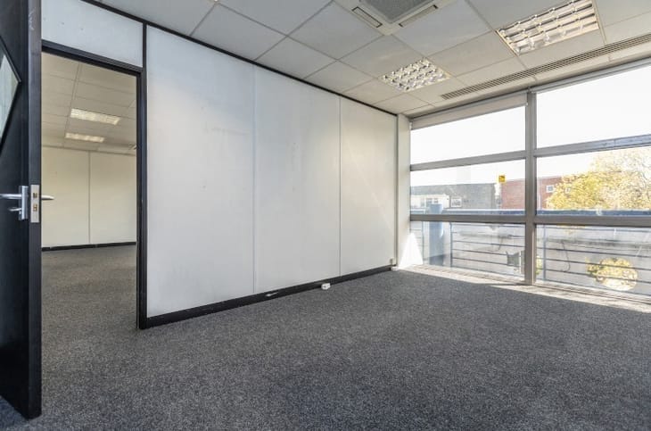 Image 17 of the Access Office Suites - York Road, SW11 - Battersea office