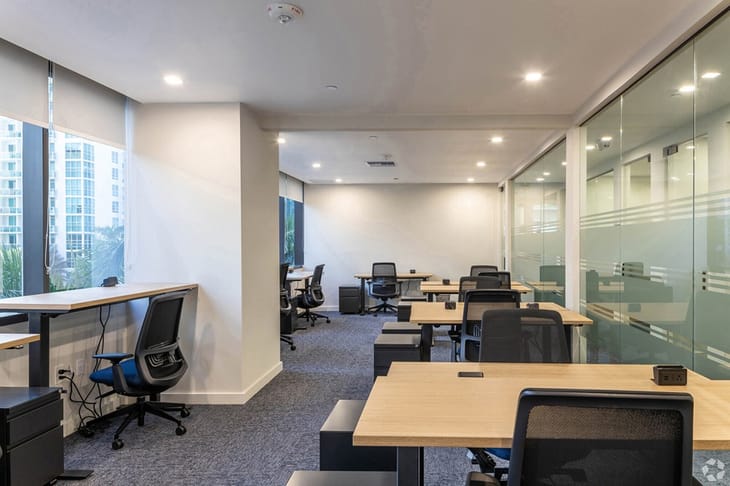 Image 16 of the CoSuite - 800 Brickell Avenue, Brickell office