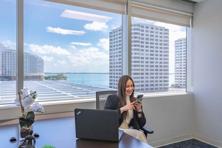 Image 16 of the Quest Workspaces - 777 Brickell Avenue - Miami - FL office