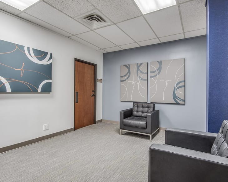 Image 7 of the Boxer - 2665-2695 Villa Creek Dr - Dallas - TX office