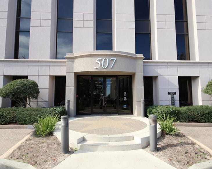 Image 6 of the Boxer Workstyle - 507 N Sam Houston Pkwy E - Houston office