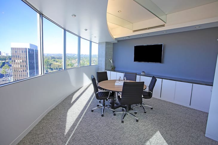 Image 11 of the Premier Workspaces - BH2 - Beverly Hills - CA - 9701 Wilshire Blvd office