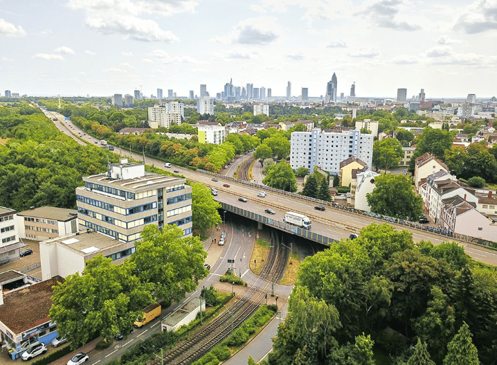 Image 13 of the Sirius Facilities GmbH - 32 Praunheimer Landstrasse - Frankfurt office