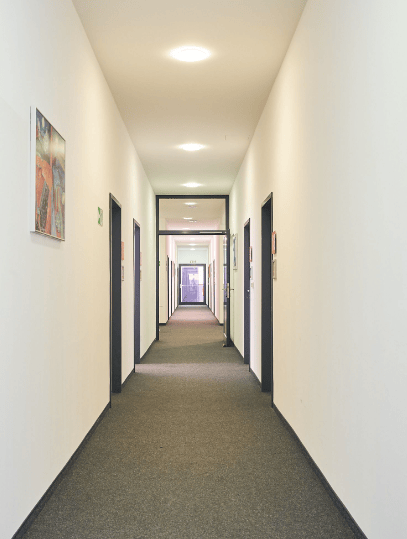 Image 26 of the Sirius Facilities GmbH - Templehof - Grosbeerenstrasse, 12107, Berlin-Mariendorf office