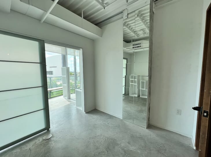 Image 89 of the Nimbler Spaces - Biscayne Blvd  - Miami office