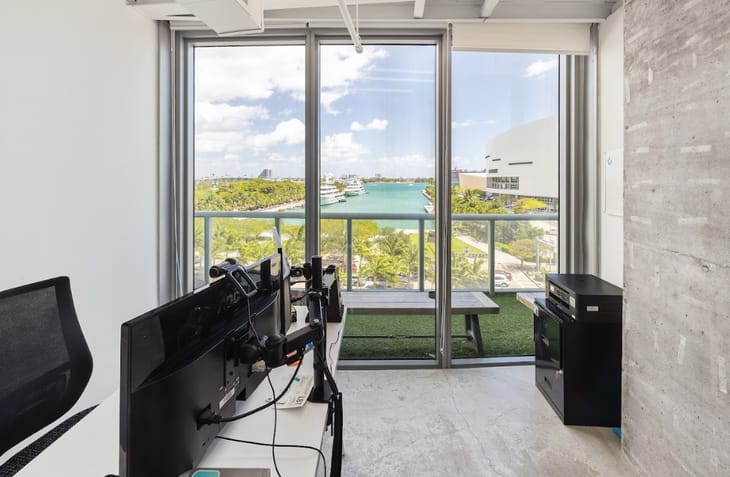 Image 98 of the Nimbler Spaces - Biscayne Blvd  - Miami office