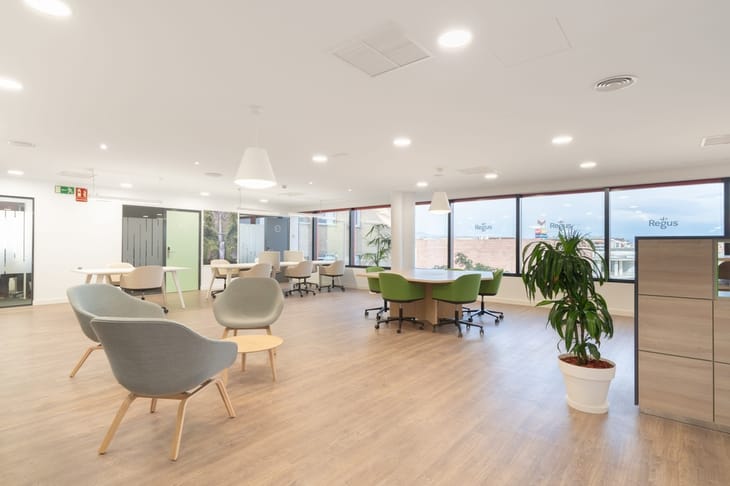 Image 13 of the Regus - Avenidade los Pinos 7, Murcia, 30009 - Spain office