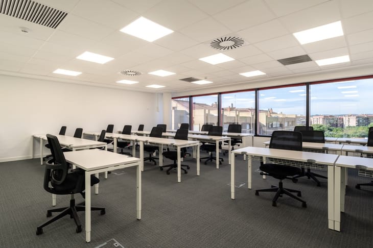 Image 16 of the Regus - Avenidade los Pinos 7, Murcia, 30009 - Spain office