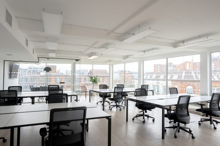 Image 25 of the Workpad (Managed 915 - 2174 sqft) - 4 Garrett Street, EC1 - Bank office