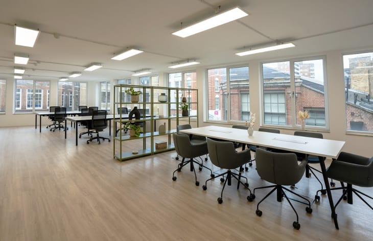 Image 31 of the Workpad (Managed 915 - 2174 sqft) - 4 Garrett Street, EC1 - Bank office