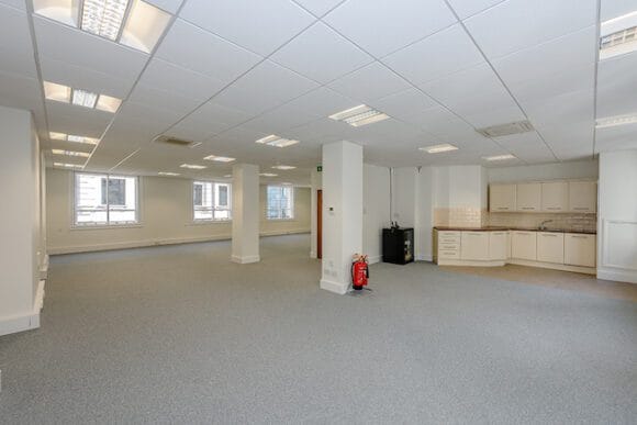 Image 12 of the Breezblok (Managed 1,221 - 1,321 sqft) - 6-7 Queen Street, EC4N - Bank office