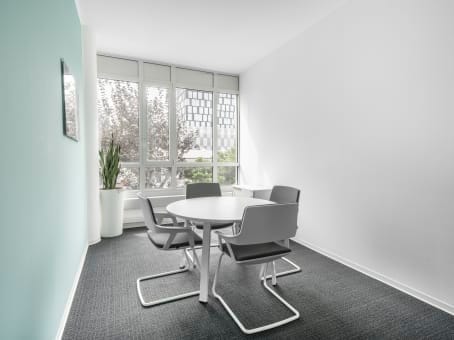 Image 6 of the IWG (Regus) - 15-21 Mergenthaler Allee, 65760 - Eschborn office