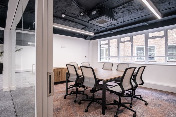 Image 9 of the Workpad (Managed 1,930 sqft) - 20 Ironmonger Lane, EC2V - Bank office