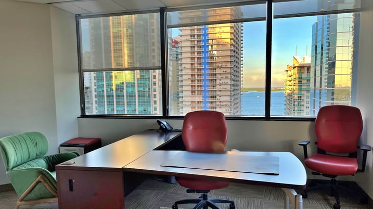 Image 4 of the Brickell Executive Offices - 1200 Brickell Avenue, Miami office