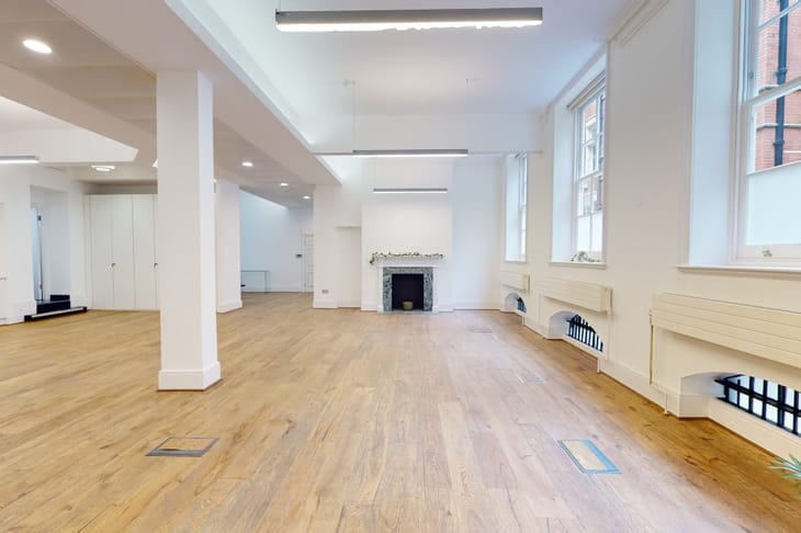 Image 5 of the Sub800 (Managed 1,713 - 2,100sqft) - 21-23 Ironmonger Lane, EC2V - Bank office