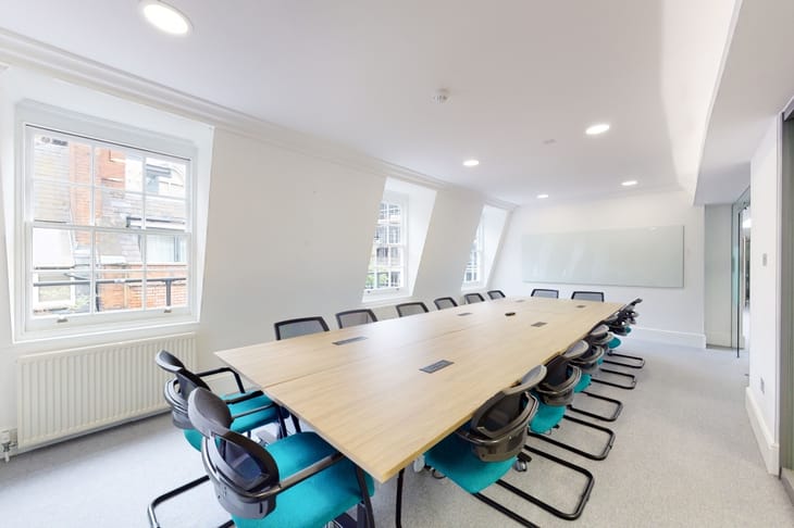 Image 6 of the Sub800 (Managed 1,713 - 2,100sqft) - 21-23 Ironmonger Lane, EC2V - Bank office