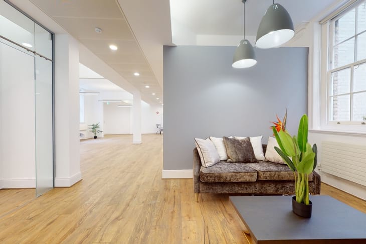 Image 7 of the Sub800 (Managed 1,713 - 2,100sqft) - 21-23 Ironmonger Lane, EC2V - Bank office