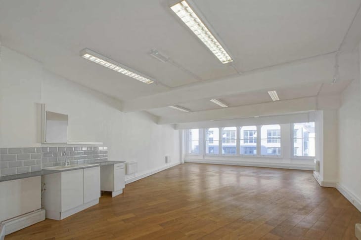 Image 7 of the Sub800 (Managed 900 sqft) - 1-5 Clerkenwell Road, EC1M - Clerkenwell office