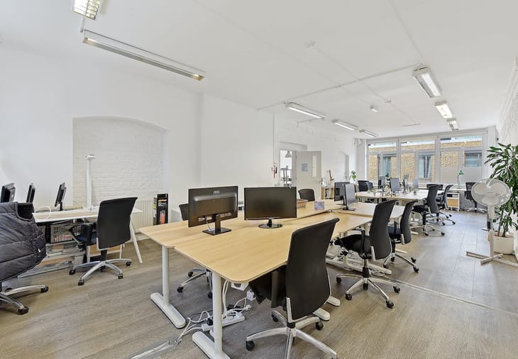 Image 6 of the Sub800 (Managed 1,045 sqft) - 96-96 Leonard Street, EC2 - Shoreditch office