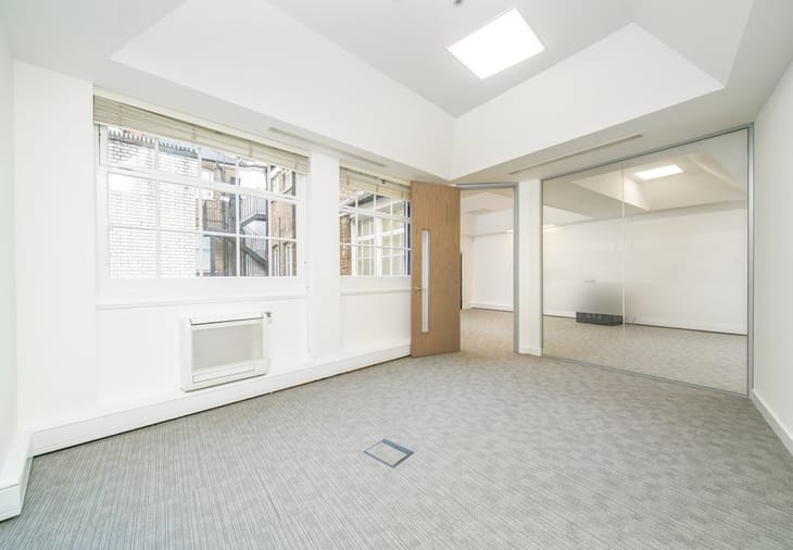 Image 7 of the Sub800 ( Managed 1,138 sqft) - 37-38 Margaret Street, W1G - Marylebone office