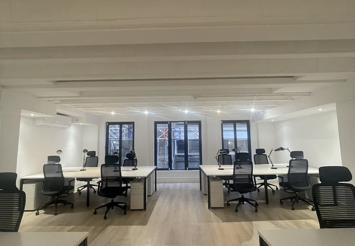 Image 6 of the Sub800 (Managed 893 - 1517 sqft) 8 Golden Square, W1F - Soho office