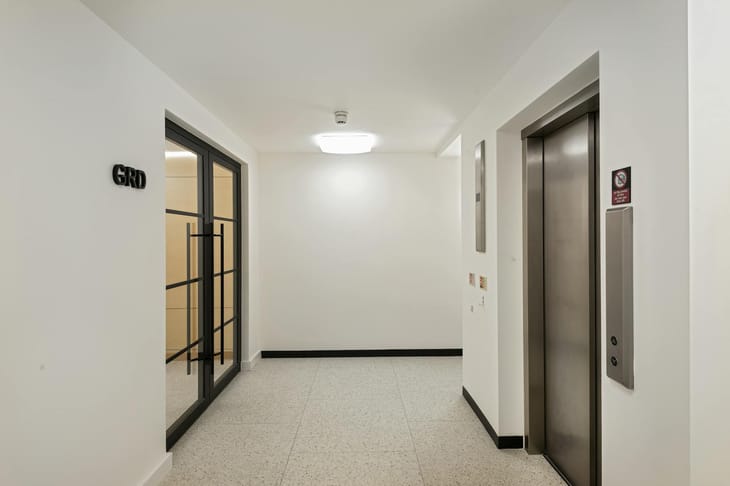 Image 9 of the Sub800 (Managed 1,326 sqft) - 4-6 York Street, W1U - Maylebone office