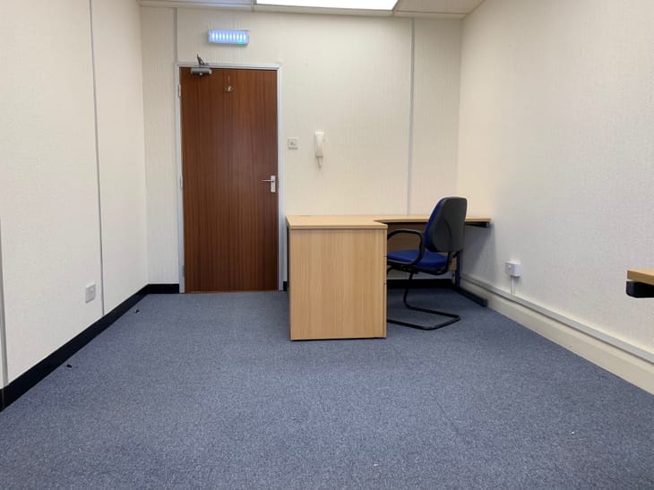 Image 15 of the Safestore (Managed 170 - 1,000 sqft) - 78-86 Pennywell Road, BS5 - St Jude's - Bristol office