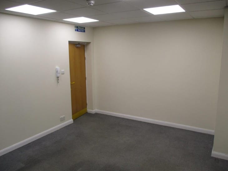 Image 15 of the Safestore (Managed 115 - 600 sqft) - Dukes Park Industrial Estate - 17-19 Richmond Rd, CM2 - Chelmsford office