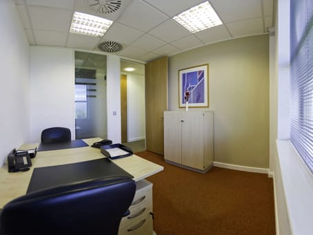 Image 15 of the Regus - East Midlands Airport, DE74 - Derby office