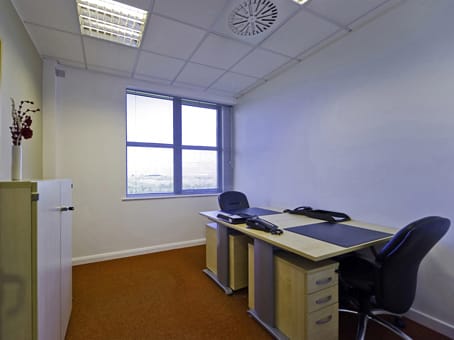 Image 16 of the Regus - East Midlands Airport, DE74 - Derby office