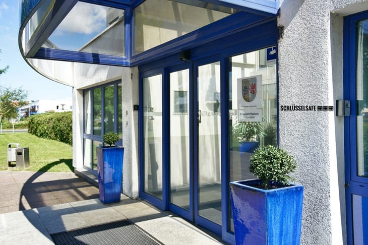 Image 7 of the Sirius Facilities GmbH - Industriestrasse, Rostock - 18069 office