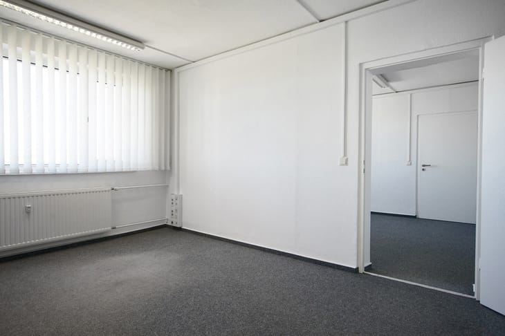 Image 10 of the Sirius Facilities GmbH - Industriestrasse, Rostock - 18069 office