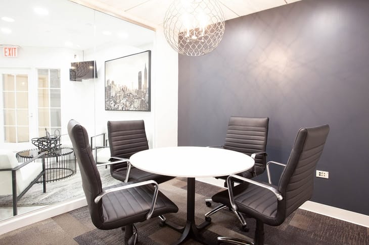 Image 13 of the Premier Workspaces - 521 - New York - 5th Avenue office