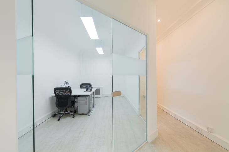 Image 9 of the The Boutique Workplace Company - 3 Queen St, W1J - Mayfair office