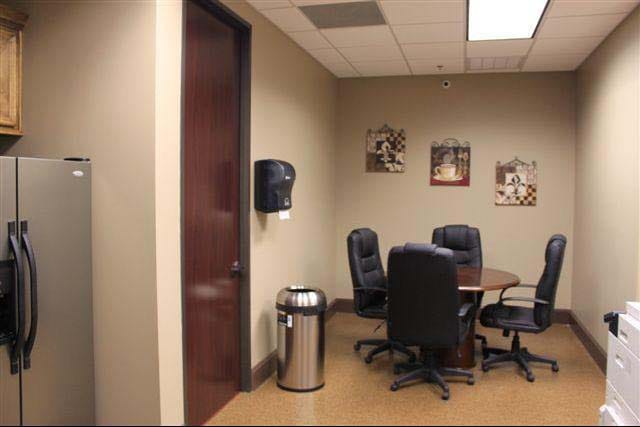 Image 9 of the Sugarcreek Executive Suites - Sugarcreek Center Blvd - Sugarland - TX office