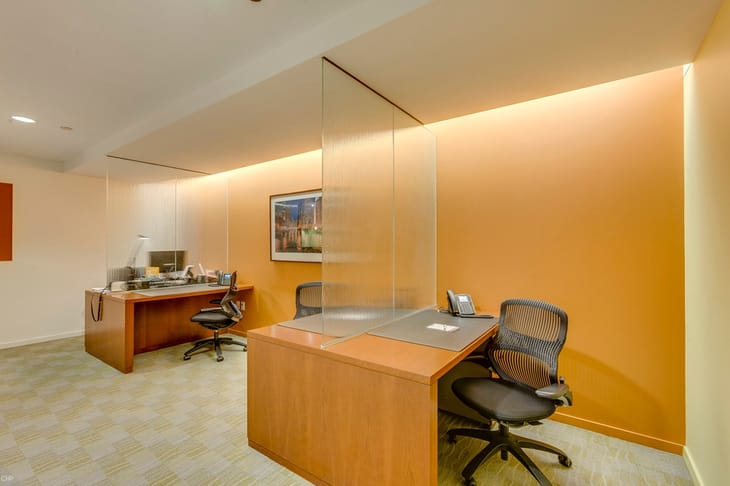 Image 18 of the Carr Workplaces - Aon Center - East Randolph Street - Chicago - IL office