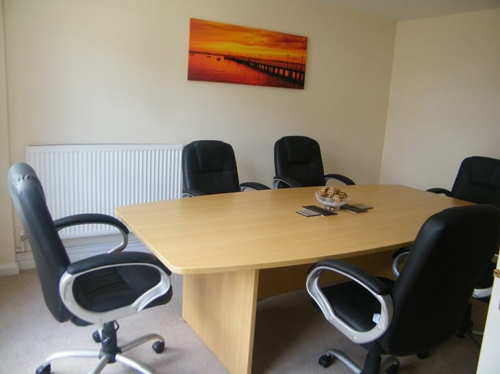 Image 19 of the Pembridge Business Centre - Nicholson House - Thames Street, KT13 - Weybridge office