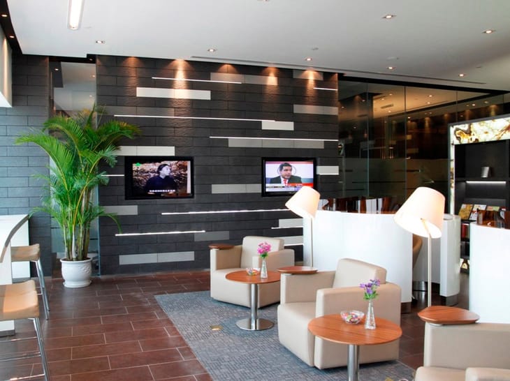 Image 27 of the Regus - Raffles City - Xizang Middle Road, Shanghai office