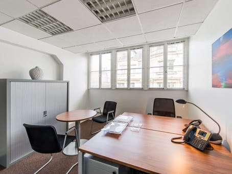 Image 16 of the Regus - Batignolles - rue d'Amsterdam - Paris office