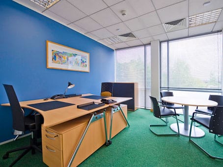 Image 14 of the Regus - Atterbury Lakes - Fairbourne Dr, MK10 - Milton Keynes office