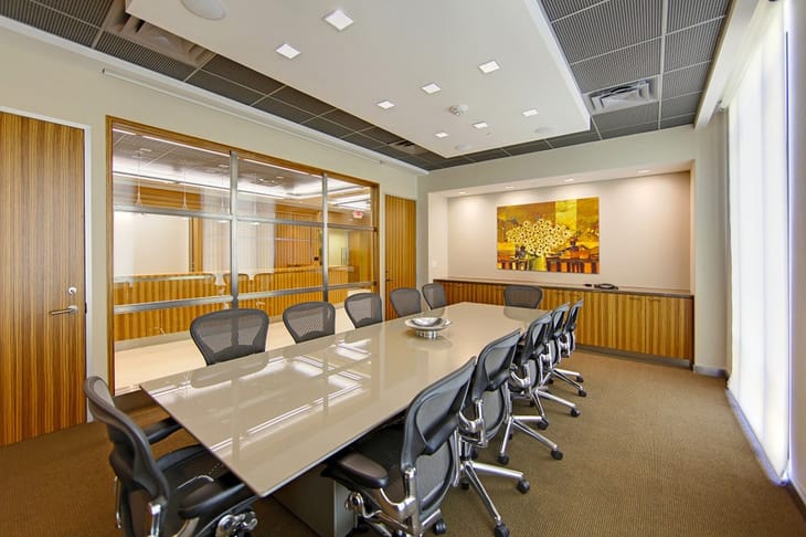 Image 13 of the Platinum Business Center - Ponce de Leon Blvd - Coral Gables - FL office