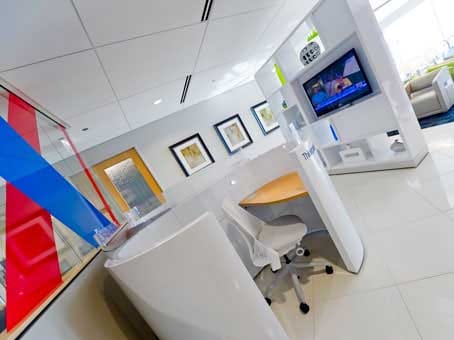 Image 22 of the Regus - Lincoln Park - 939 W. North Avenue - Chicago - IL office