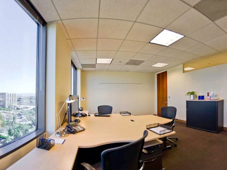 Image 15 of the Regus - Plaza Tower - Anton Blvd - Costa Mesa - CA office