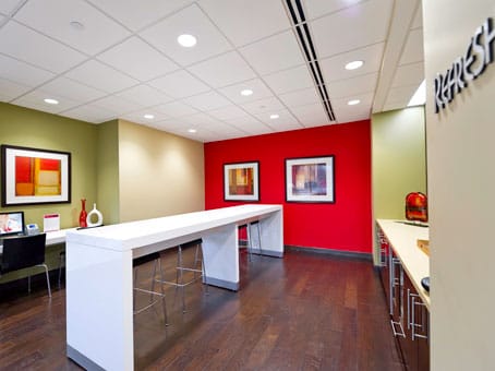 Image 17 of the Regus - Landmark Conway Farms - S. Saunders Road - Lake Forest - IL office