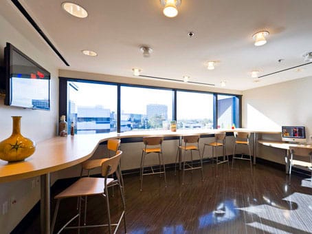 Image 20 of the Regus - Continental Plaza - El Segundo office