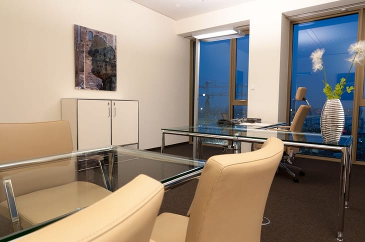 Image 14 of the Regus - Frankfurt Tower 185 - Europa-Allee 22 - Frankfurt office