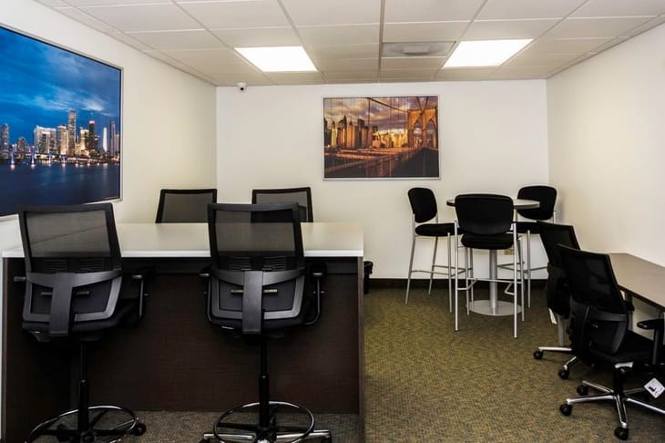 Image 21 of the Crown Center Executive Suites - W. Cypress Creek Road - Fort Lauderdale - FL office