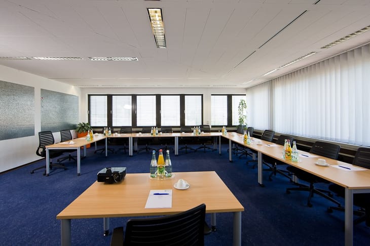 Image 28 of the Sirius Facilities GmbH - Waldhof - 15 Carl-Legien-Strasse -Offenbach office