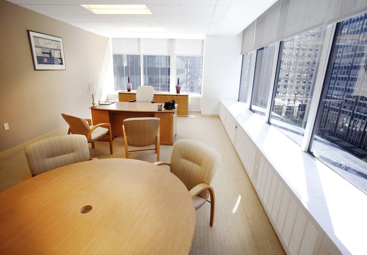 Image 17 of the Regus - 299 Park Avenue - New York - NY office